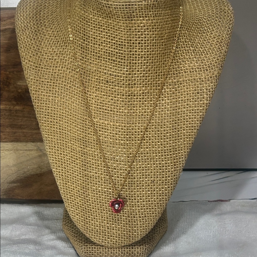 Vintage Gold Chain Necklace with Red Rose Pendant - Picture 8 of 8